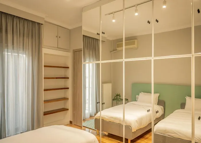 Hermes On Aristotelous Midas *