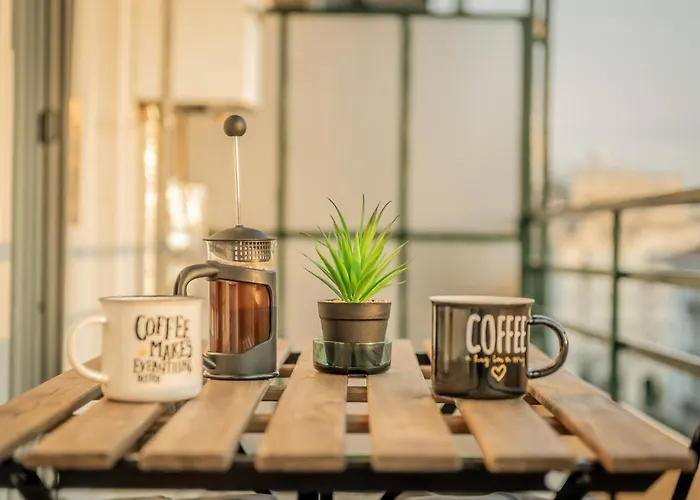 Hermes On Aristotelous Midas Daire Selanik