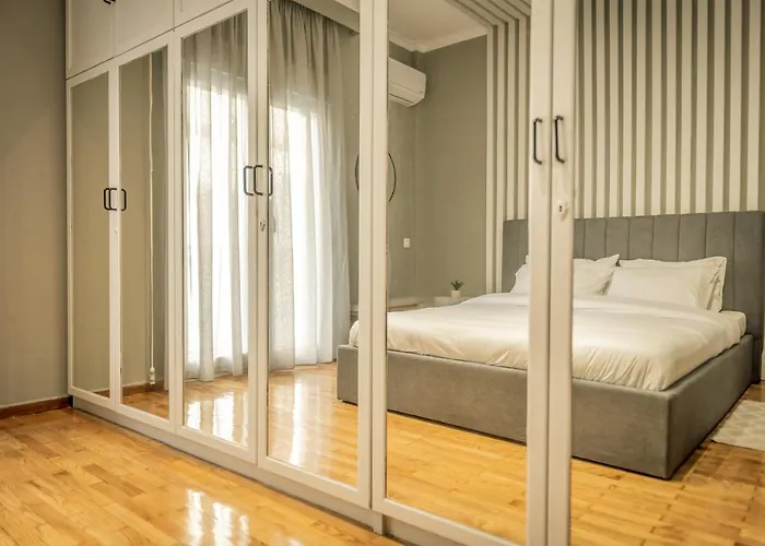 Hermes On Aristotelous Midas *